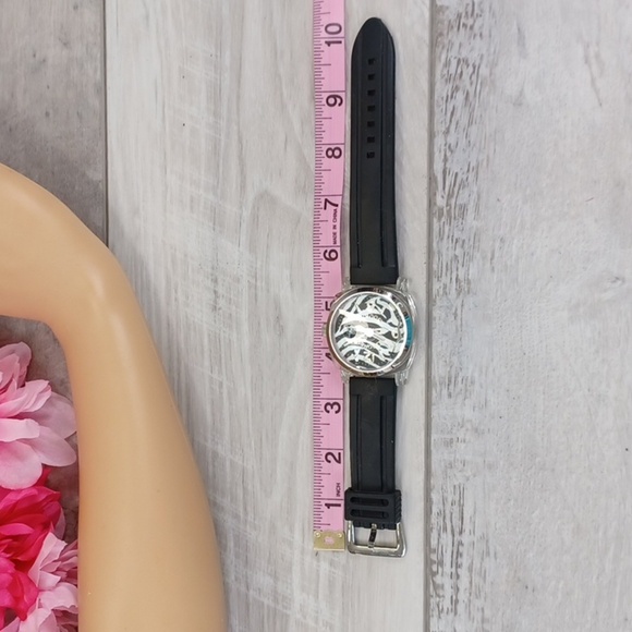 Dooney & Bourke Zebra Watch - Picture 7 of 7